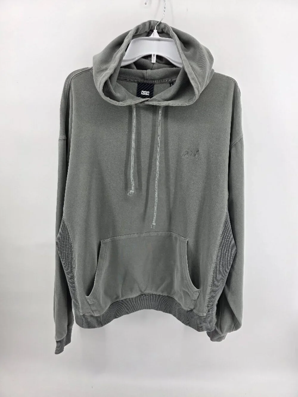 KITH Green Pullover Hoodie – Men’s Size M – Streetwear‎ Essential